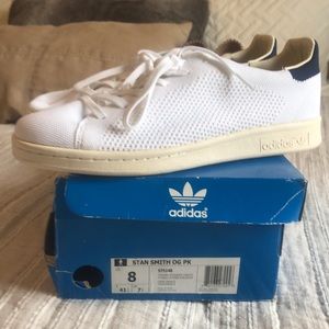 Adidas unisex shoe. Stan Smith
